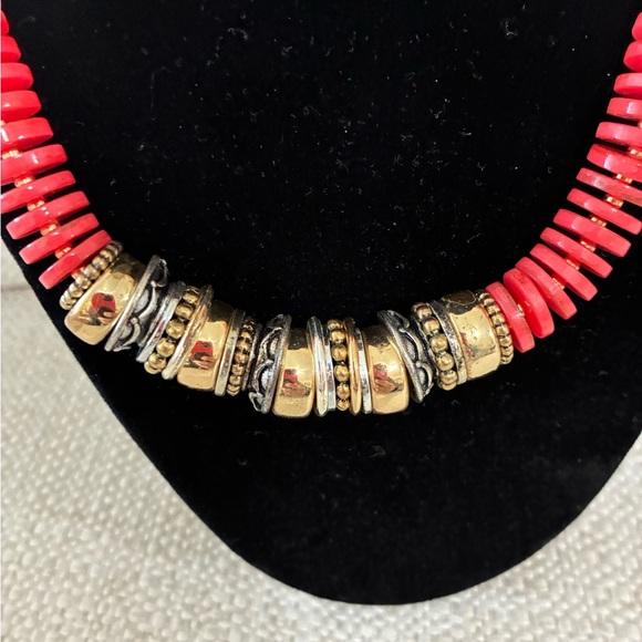 EUC Dana Buchman Red and Gold Tone w CrystalsCoral Beaded Necklace - Picture 4 of 10